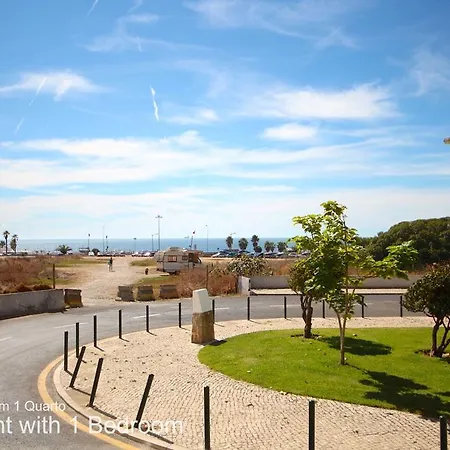 Akisol Carcavelos Beach アパート *